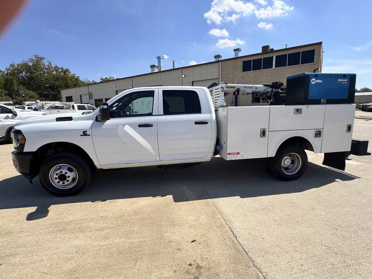 Used 2024 RAM 3500 Tradesman AWD/4WD image 3