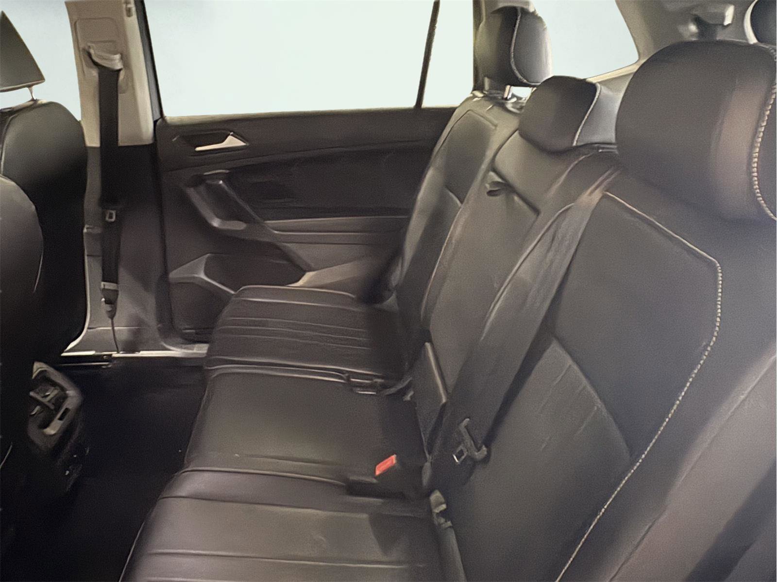 Used 2024 Volkswagen Tiguan Wolfsburg Edition FWD image 15