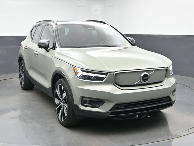 Used 2021 Volvo XC40 P8 Recharge w/ Advanced Package AWD/4WD image 2