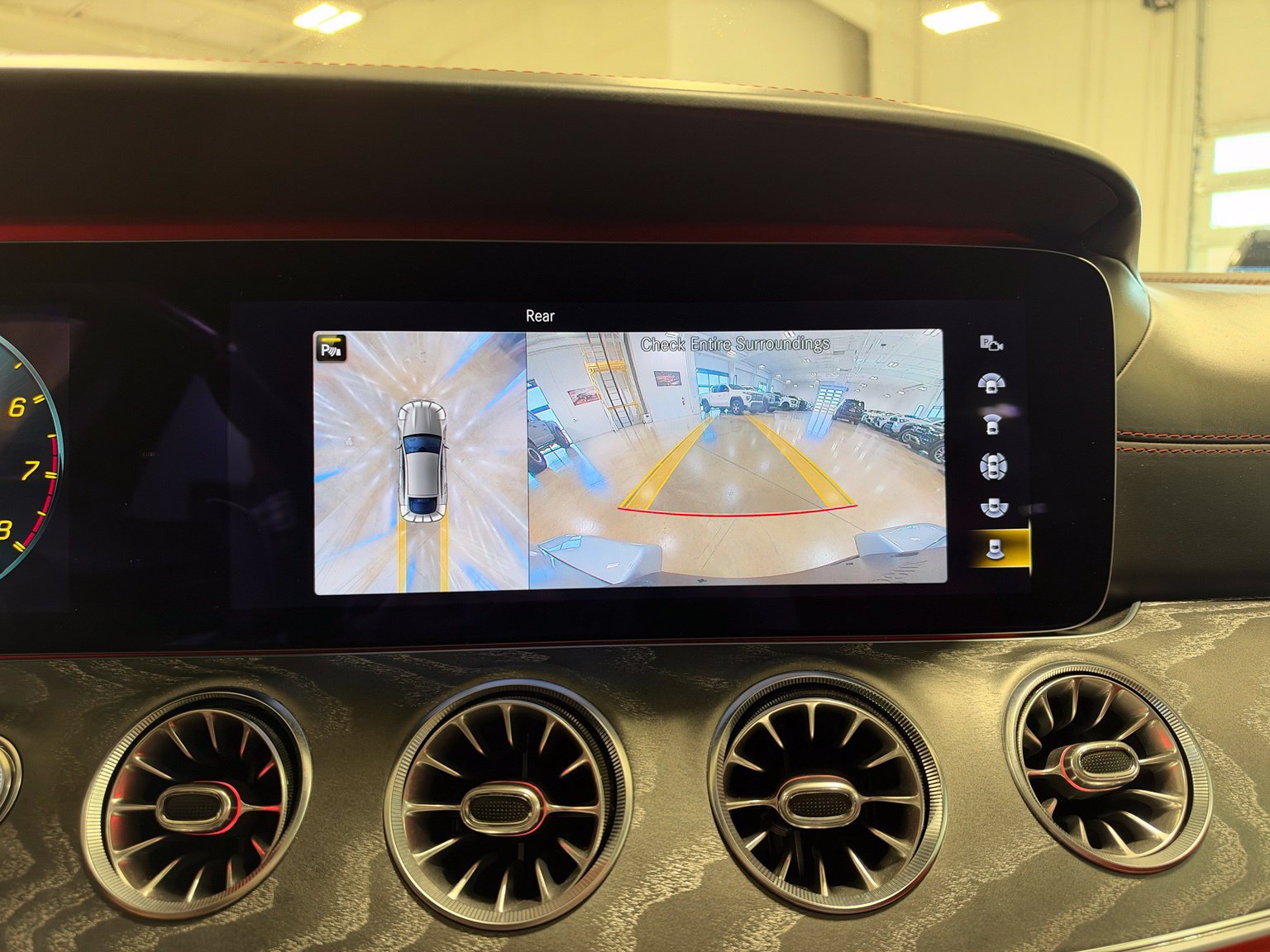 Used 2021 Mercedes-Benz AMG GT 43 image 28
