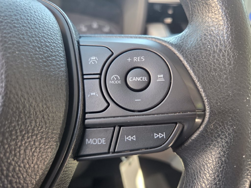 Used 2024 Toyota Corolla Cross L FWD image 21