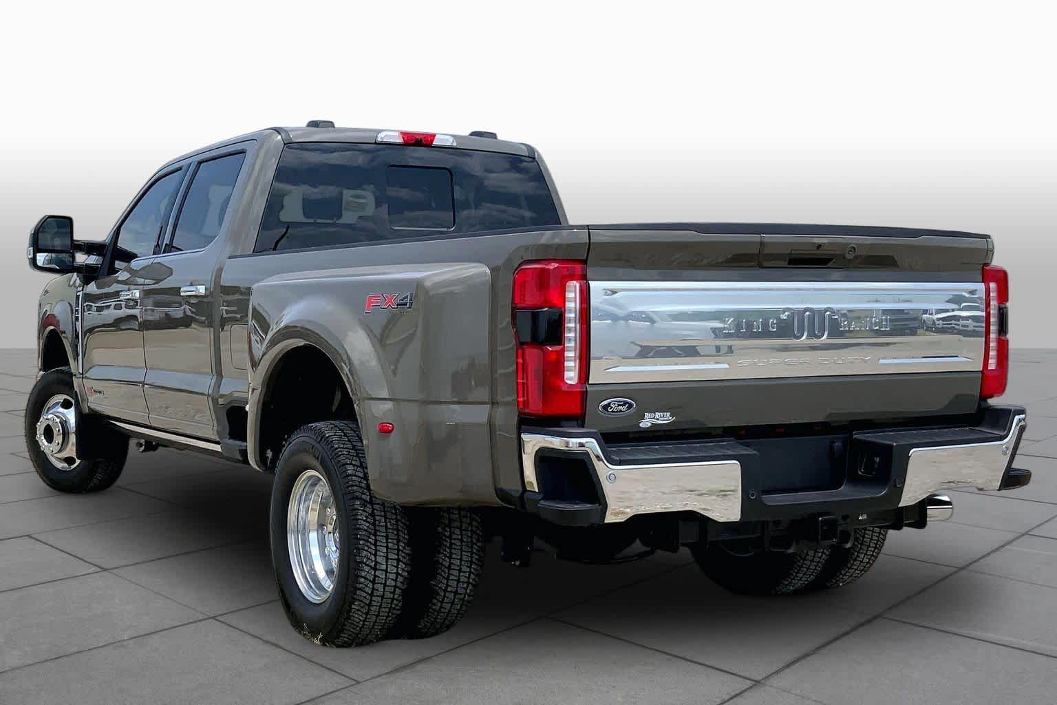 New 2026 Ford F350 King Ranch w/ Chrome Package AWD/4WD image 9