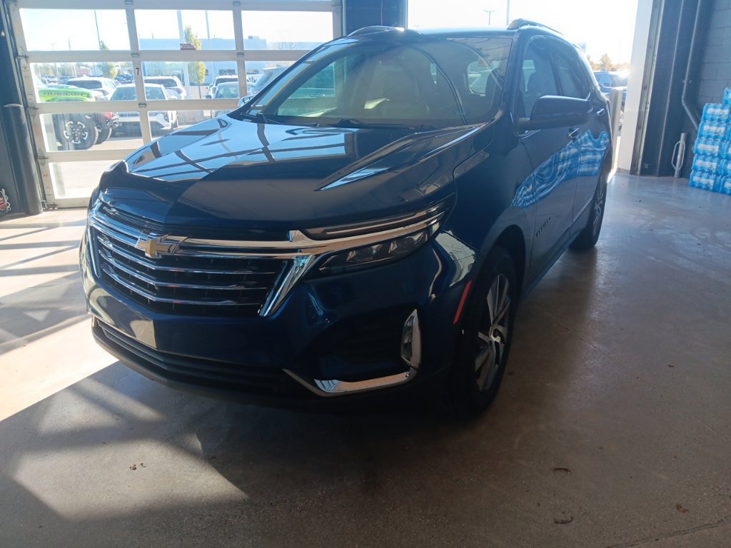 Used 2022 Chevrolet Equinox Premier AWD/4WD image 5