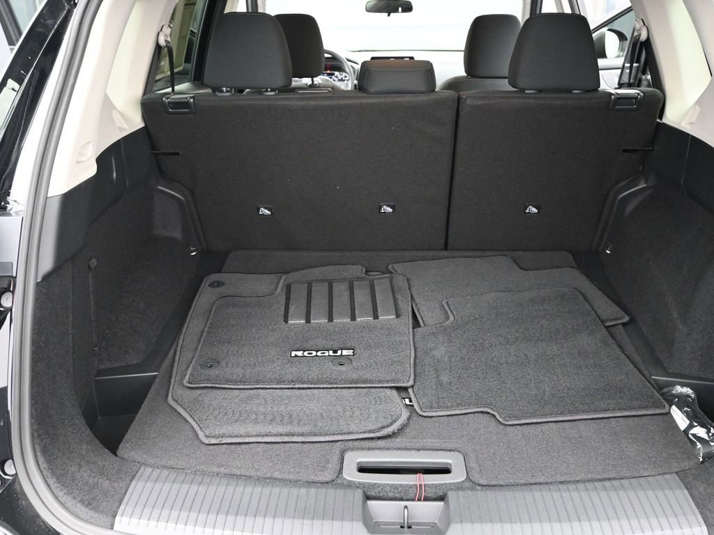 Certified 2026 Nissan Rogue S image 14