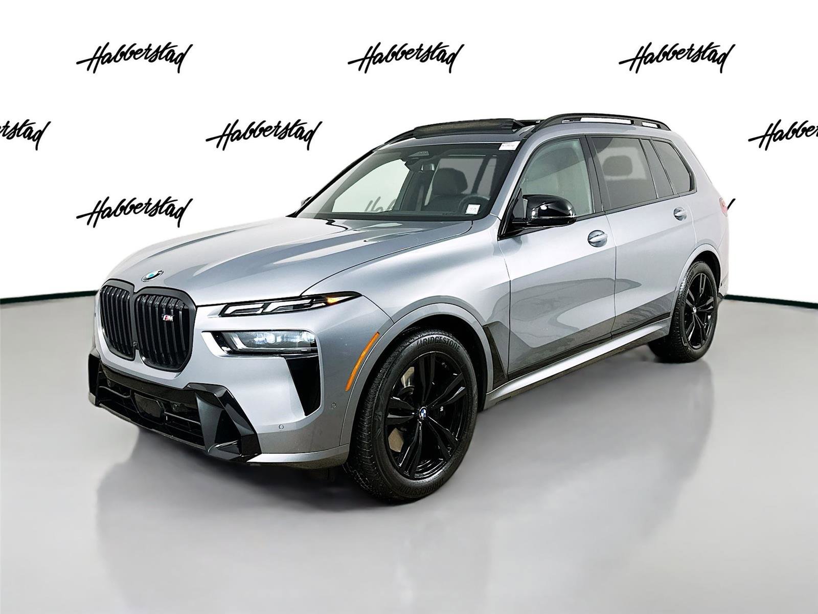 Used 2025 BMW X7 M60i w/ Executive Package image 1