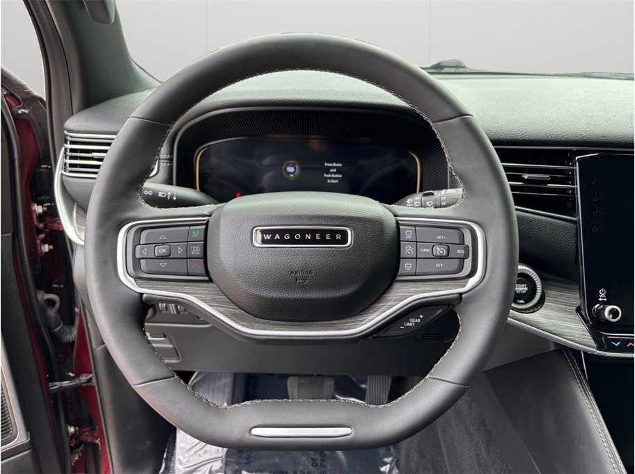 Used 2024 Jeep Wagoneer Series II w/ Flexible Seating Group image 28