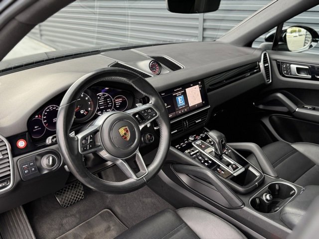 Certified 2022 Porsche Cayenne Coupe image 4