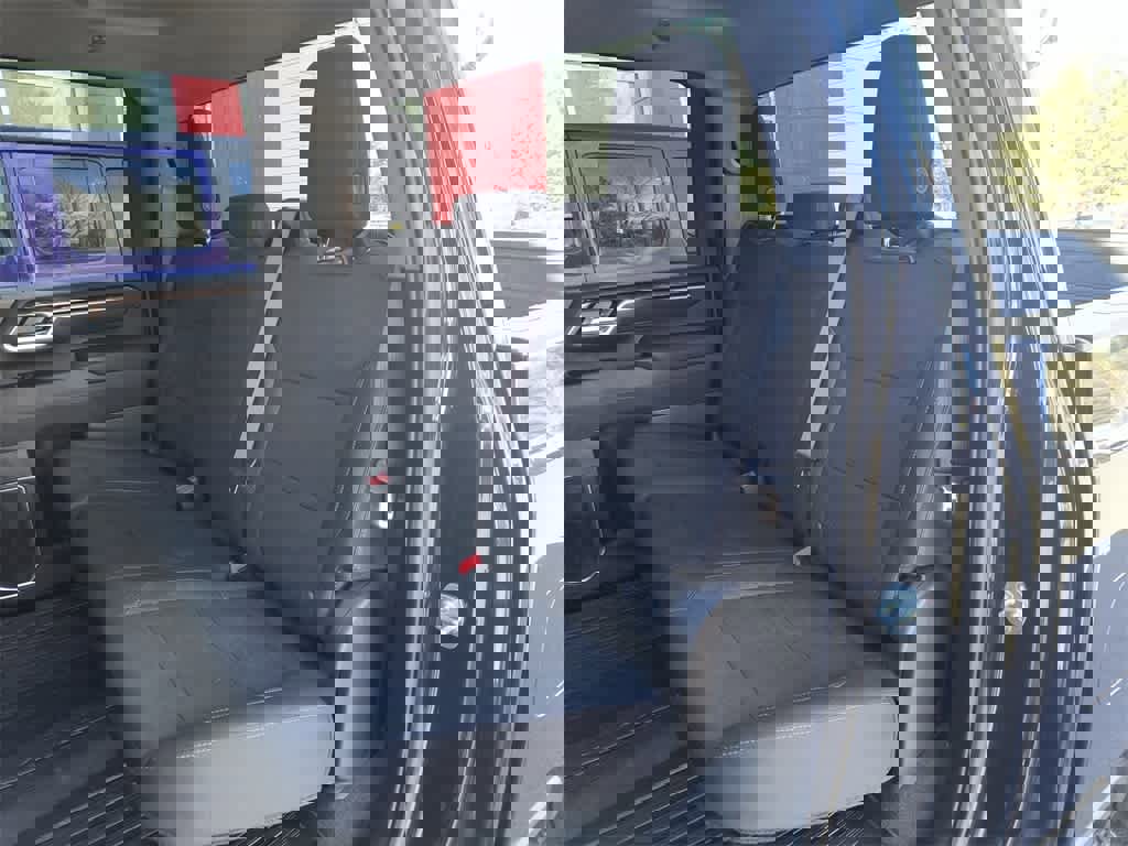 Used 2025 GMC Sierra 3500 SLE w/ SLE Value Package image 22