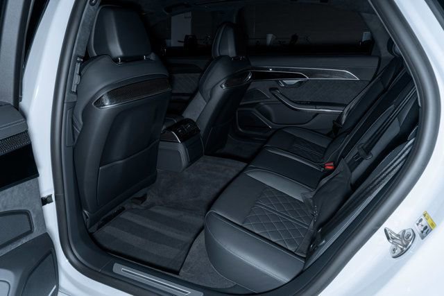 Used 2023 Audi S8 image 18