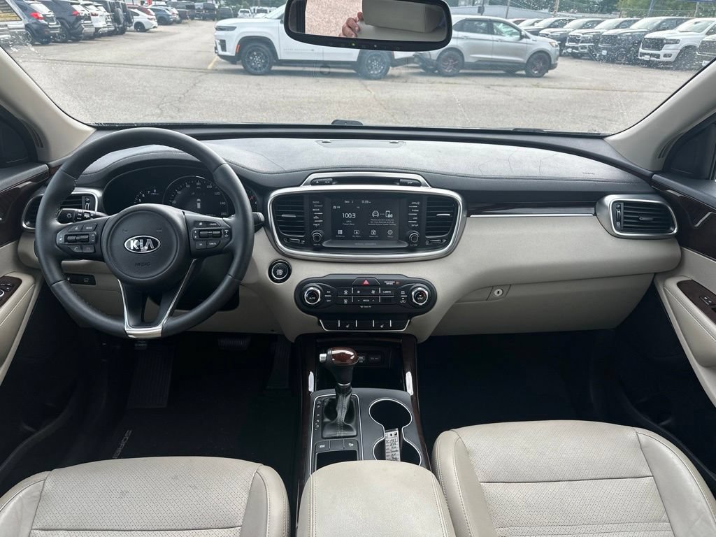 Used 2018 Kia Sorento EX FWD image 16