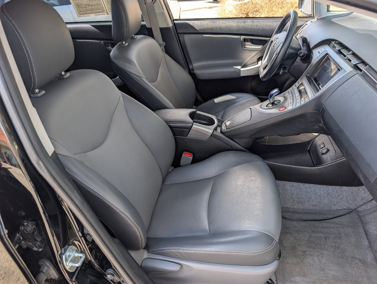 Used 2015 Toyota Prius Four FWD image 7