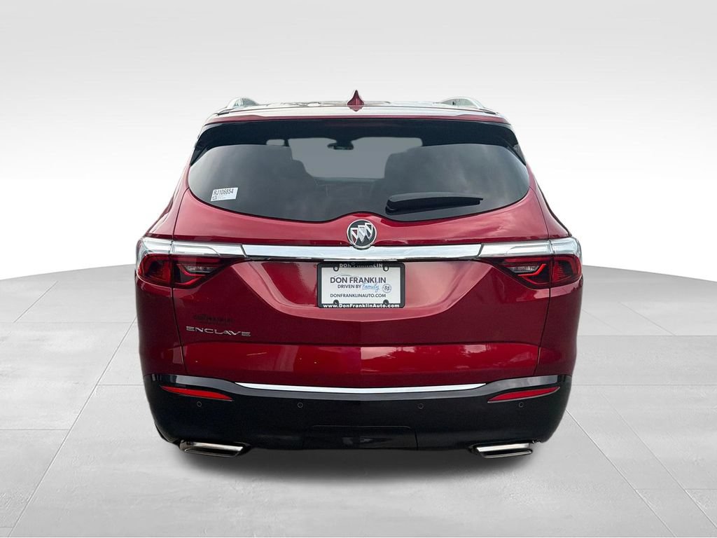 Used 2024 Buick Enclave Essence w/ Experience Buick Package FWD image 4