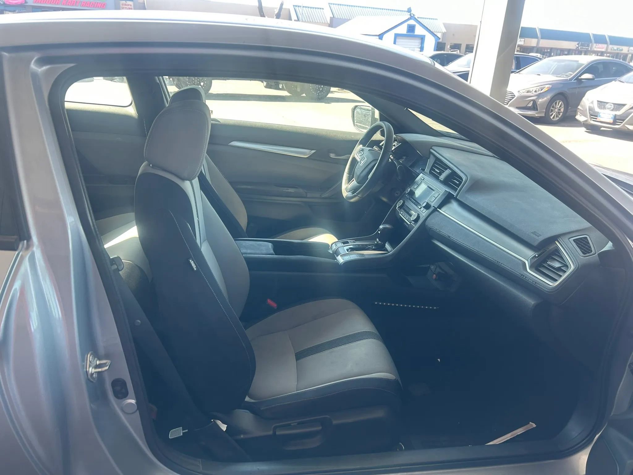 Used 2018 Honda Civic LX image 3