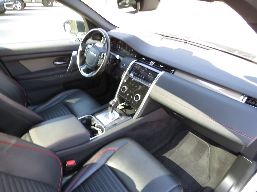 Used 2020 Land Rover Discovery Sport SE R-Dynamic AWD/4WD image 14