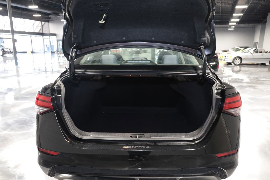 Used 2020 Nissan Sentra S image 24