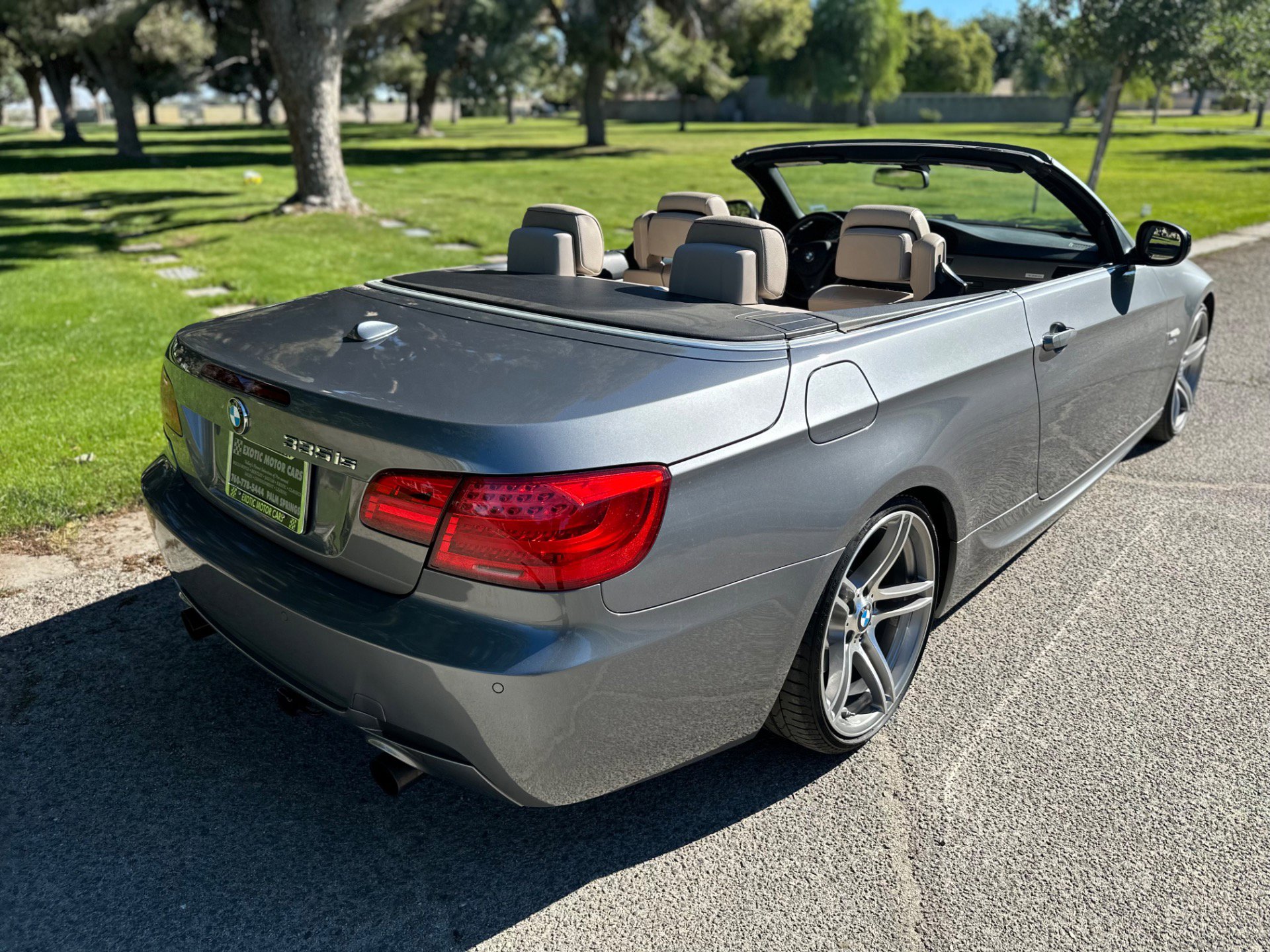 Used 2013 BMW 335is Convertible image 31