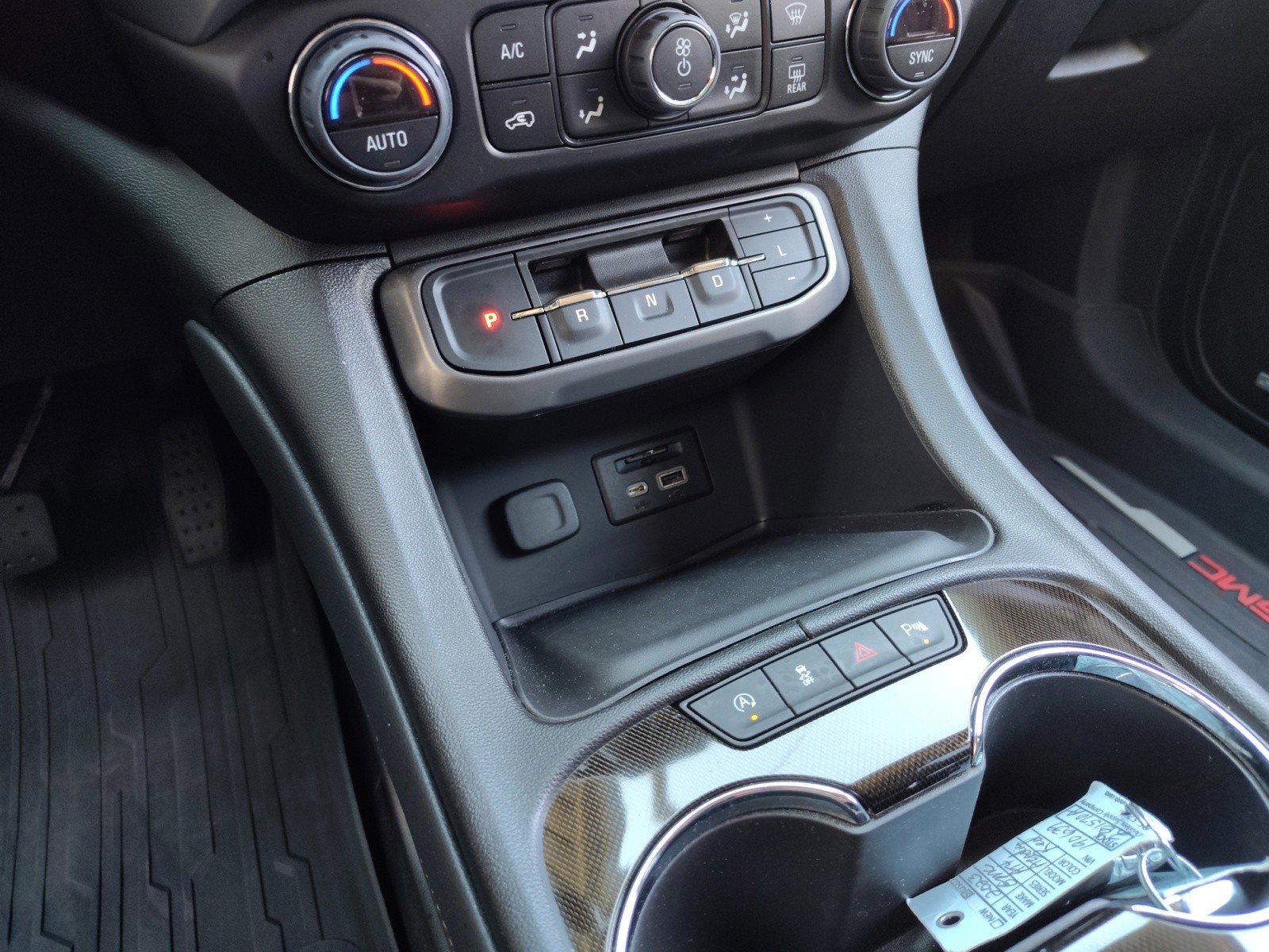 Used 2023 GMC Acadia AT4 w/ Preferred Package AWD/4WD image 14