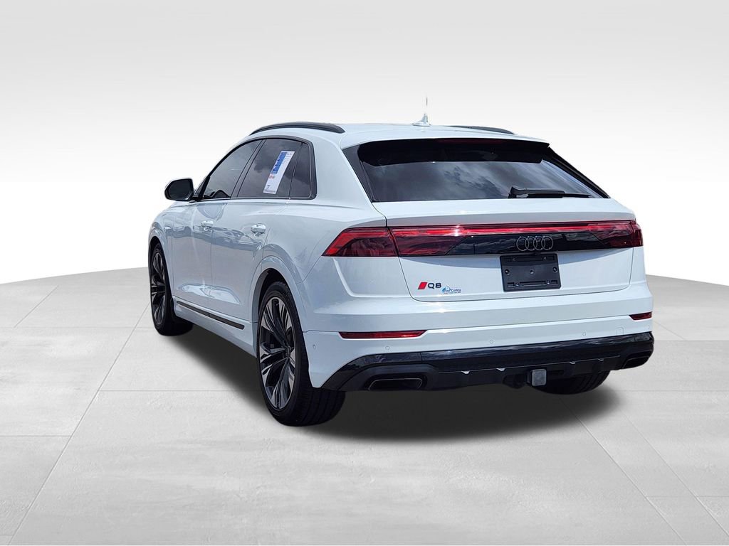 Used 2025 Audi Q8 Prestige w/ Prestige Package AWD/4WD image 8