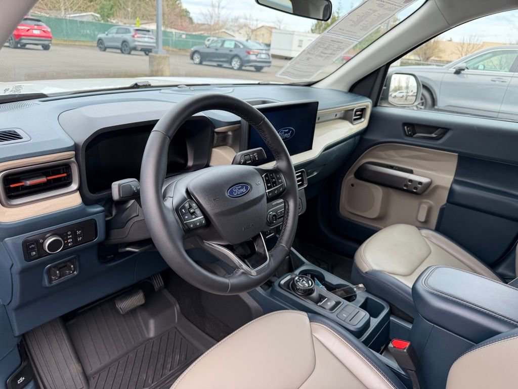 Used 2025 Ford Maverick Lariat w/ 4K Tow Package image 18