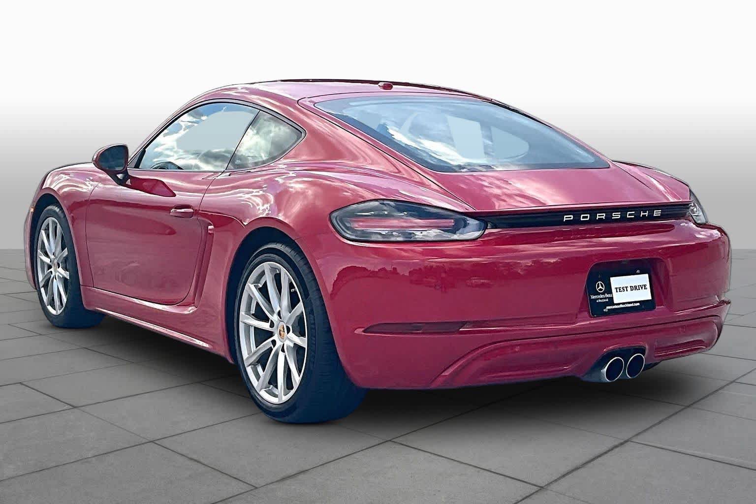 Used 2019 Porsche 718 Cayman RWD image 11