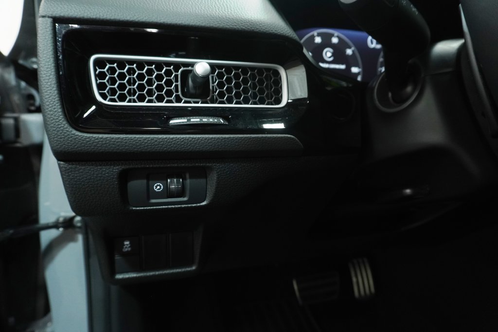 Used 2026 Honda Civic FWD Hybrid Sedan image 23
