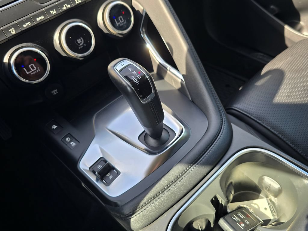 Used 2019 Jaguar E-PACE S AWD/4WD image 23