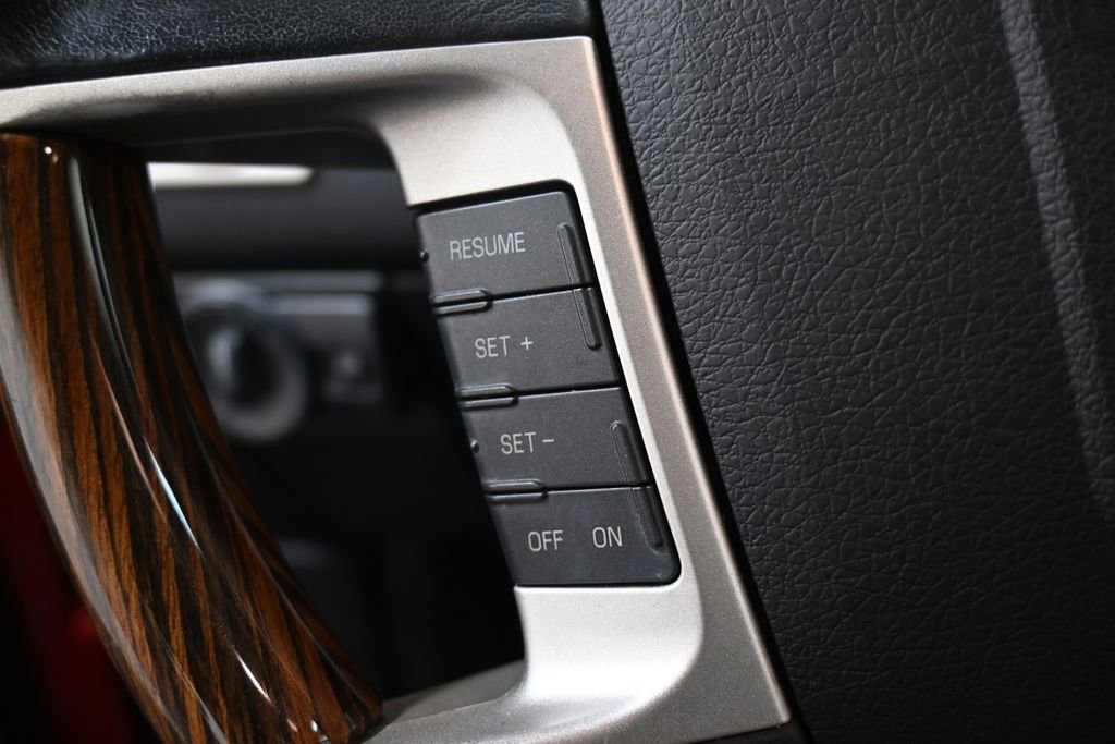 Used 2010 Lincoln MKX AWD image 17