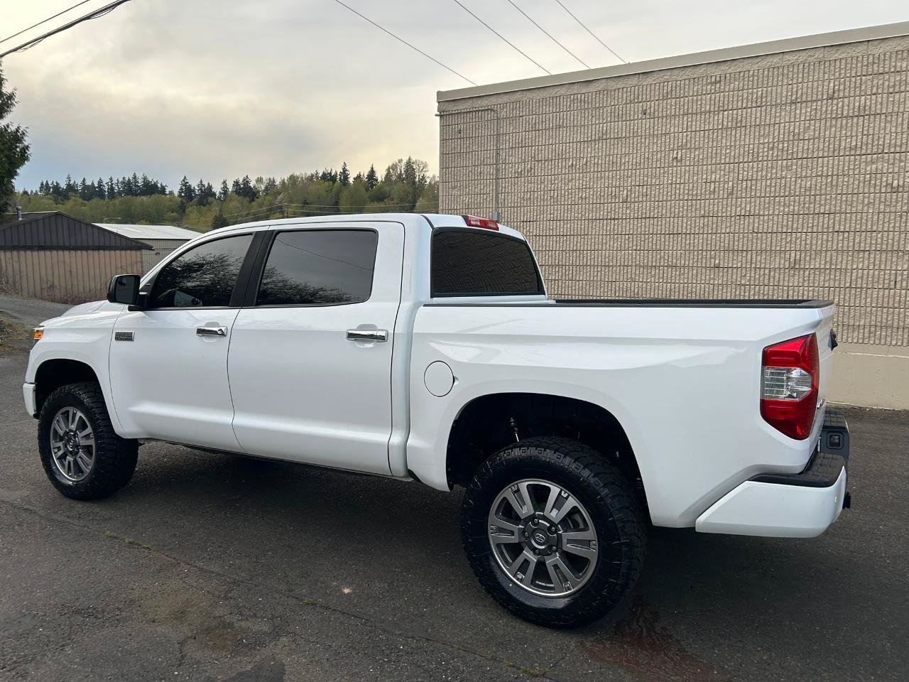 Used 2019 Toyota Tundra Platinum AWD/4WD image 7