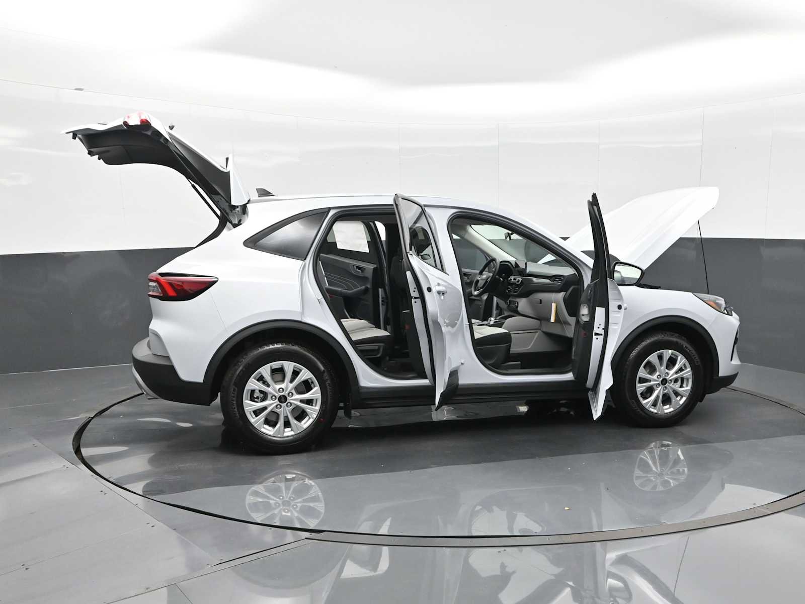 New 2025 Ford Escape Active w/ Cold Weather Package image 32