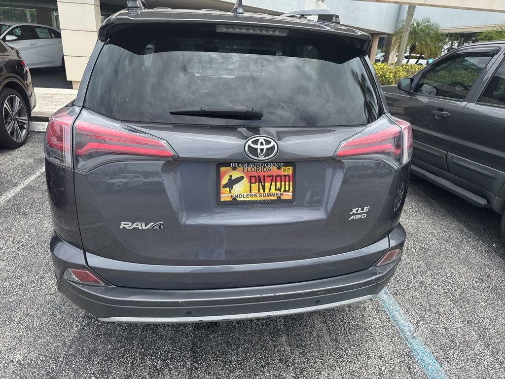 Used 2016 Toyota RAV4 XLE w/ Convenience Package AWD/4WD image 9