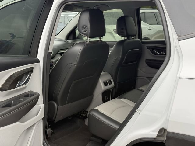 Used 2023 GMC Terrain SLT image 28
