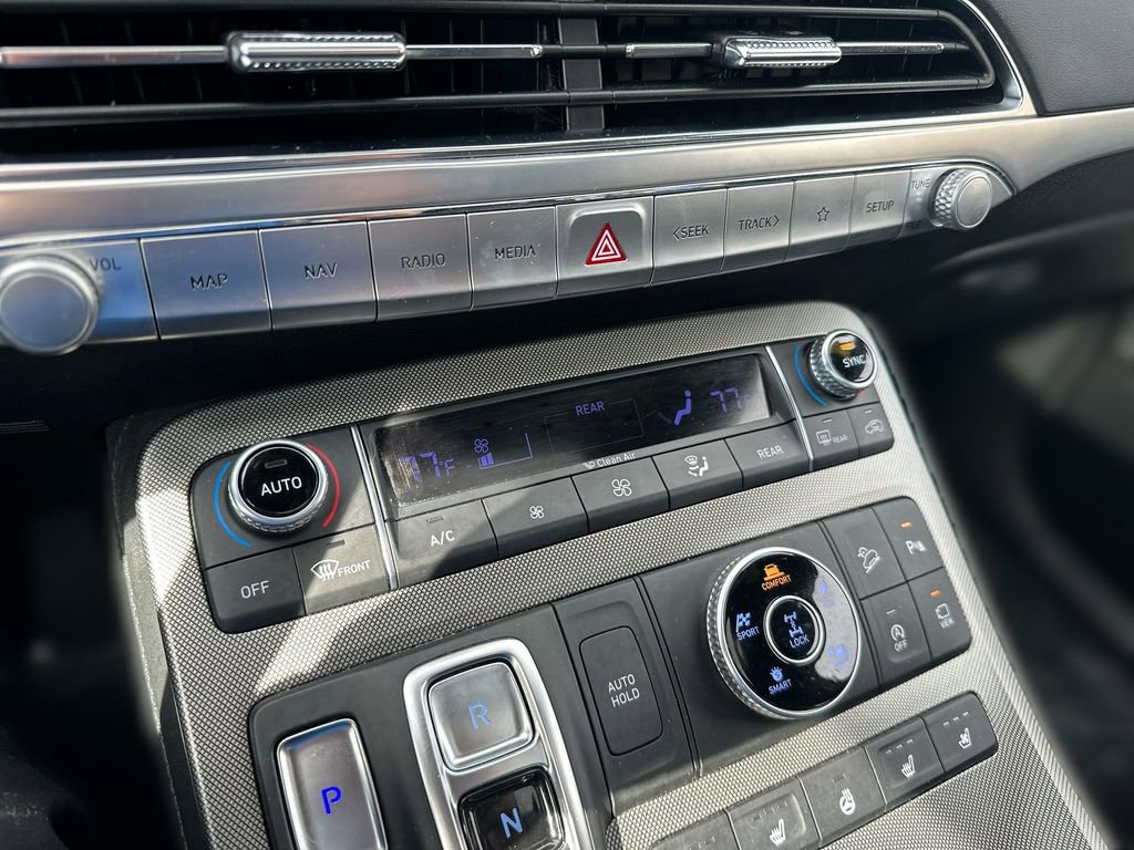 Used 2022 Hyundai Palisade Calligraphy image 17