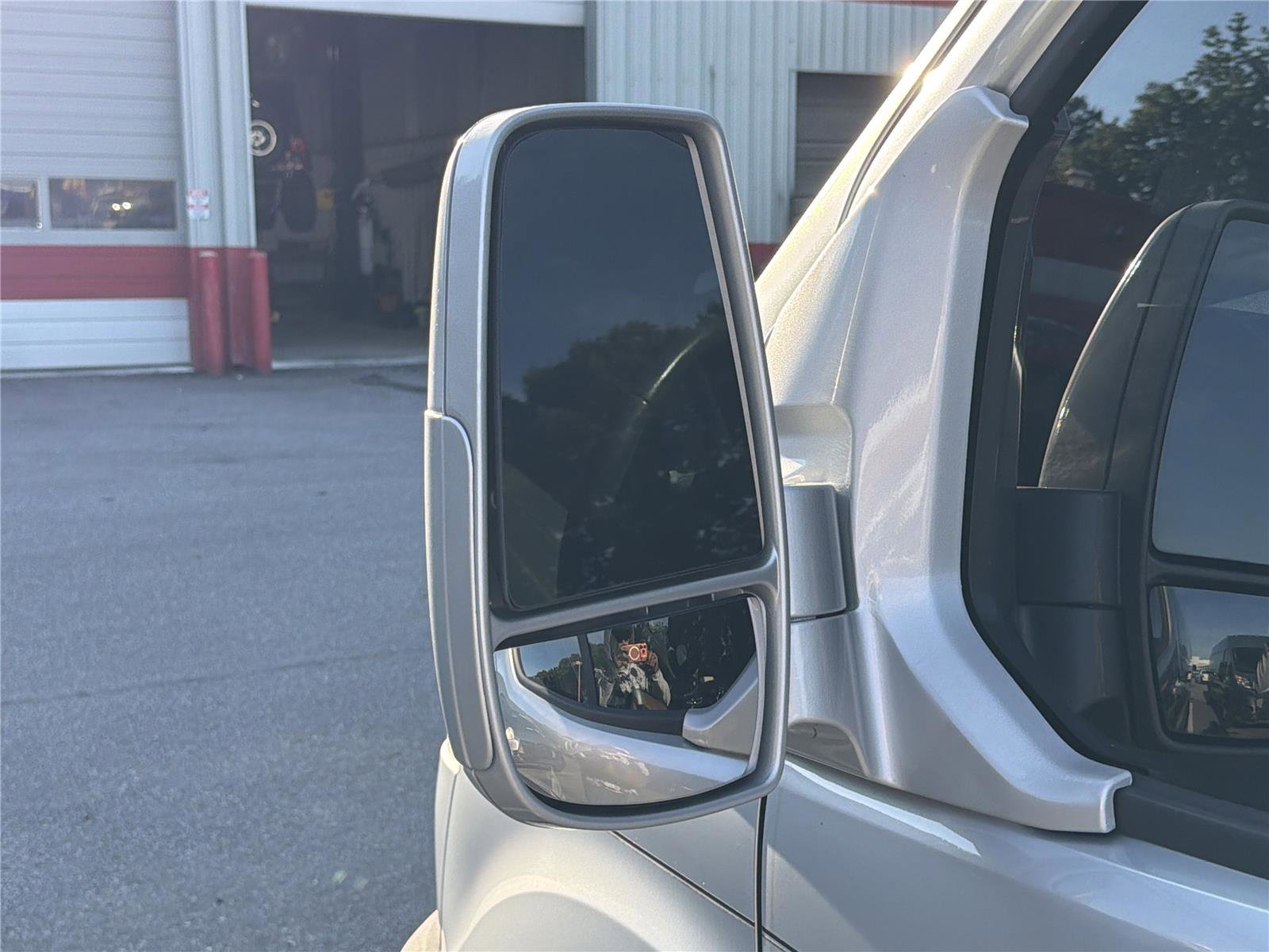 Used 2015 Ford Transit 150 130 Low Roof w/ Exterior Upgrade Package RWD image 7