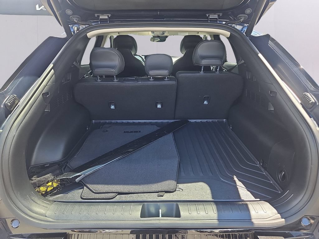 Certified 2023 Kia EV6 Wind AWD/4WD image 34