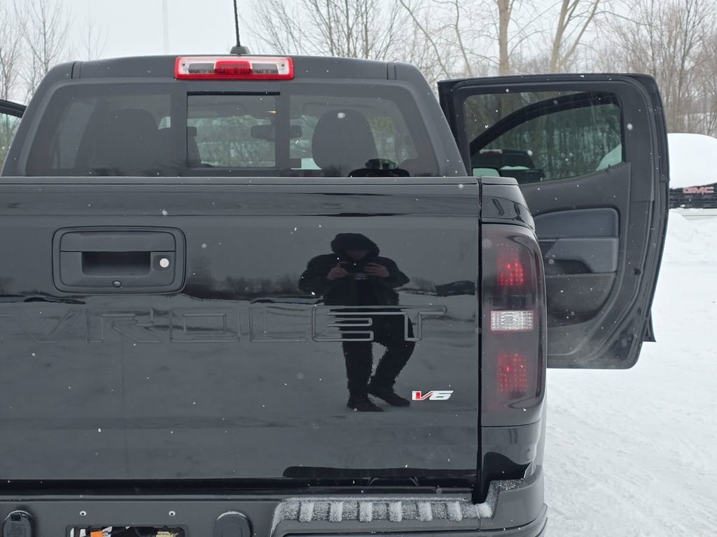 Used 2022 Chevrolet Colorado Z71 w/ Z71 Midnight Edition image 31