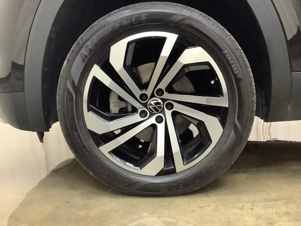 Used 2022 Volkswagen Atlas SEL AWD/4WD image 25