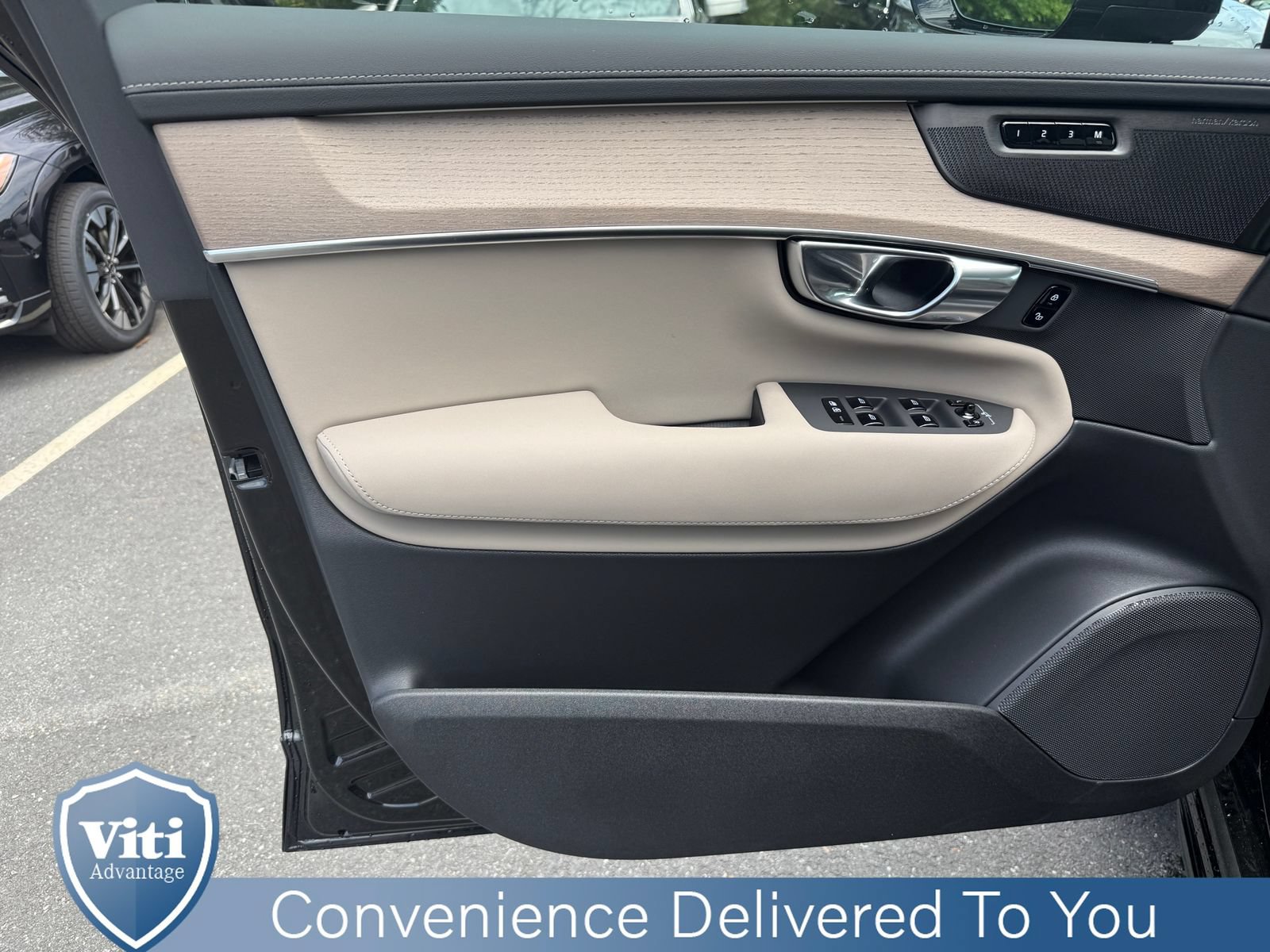 New 2026 Volvo XC90 T8 Ultra w/ Protection Package Premier AWD/4WD image 11