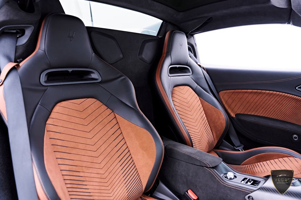 Used 2023 Maserati MC20 Spyder RWD image 46