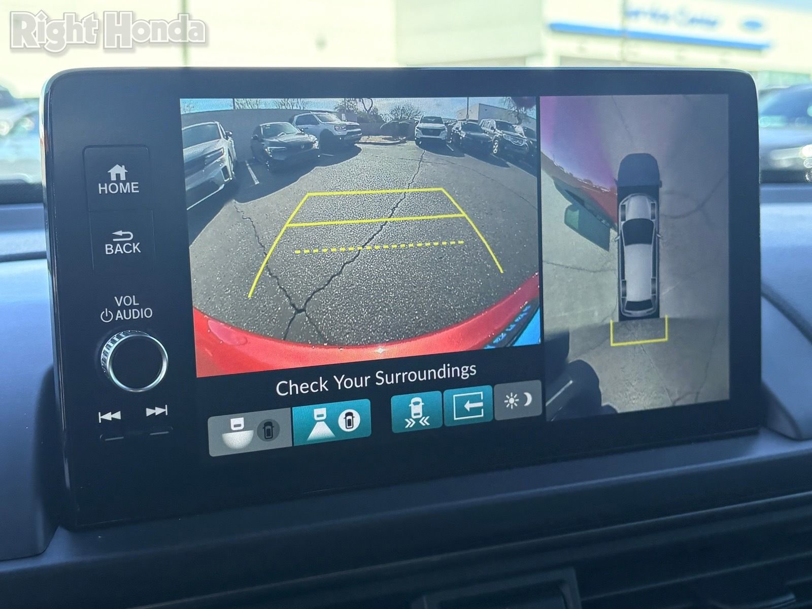 Used 2025 Honda Pilot TrailSport image 17