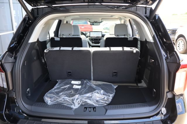 New 2026 Ford Explorer Platinum w/ LUX Leather Package AWD/4WD image 30