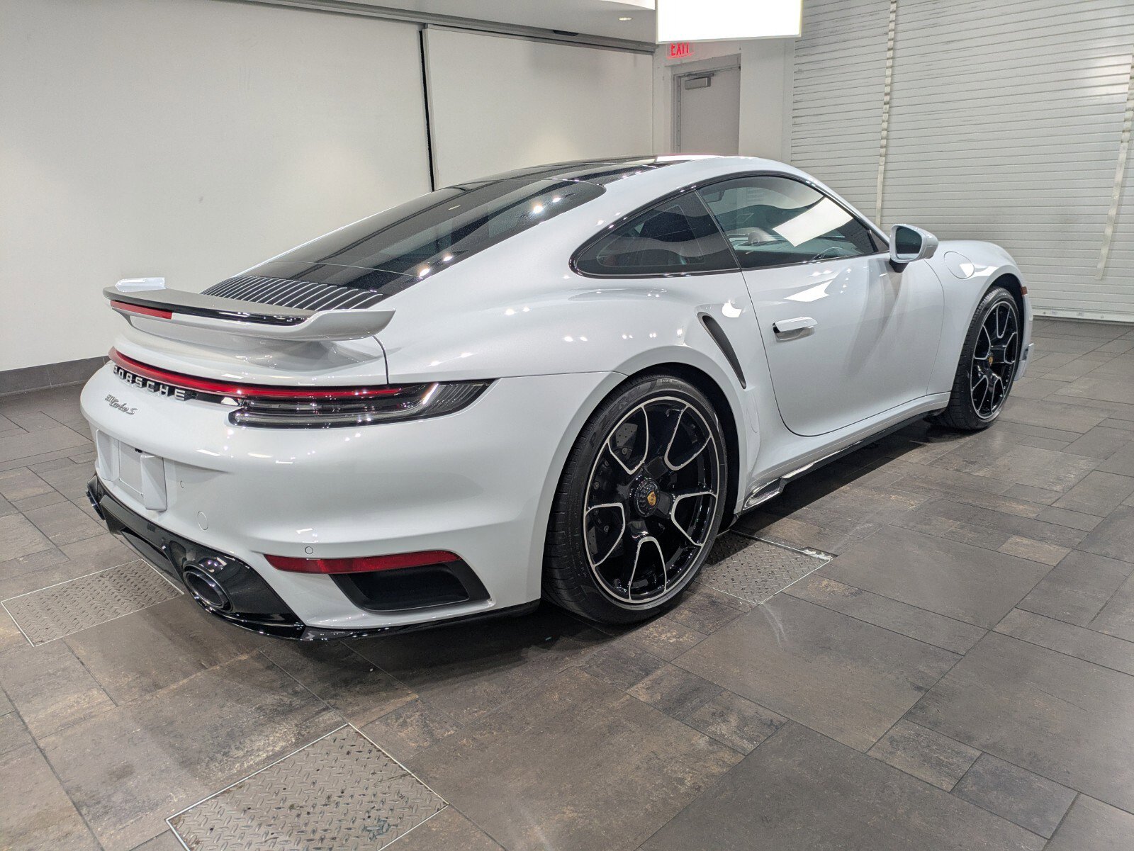 Used 2025 Porsche 911 Turbo S image 25