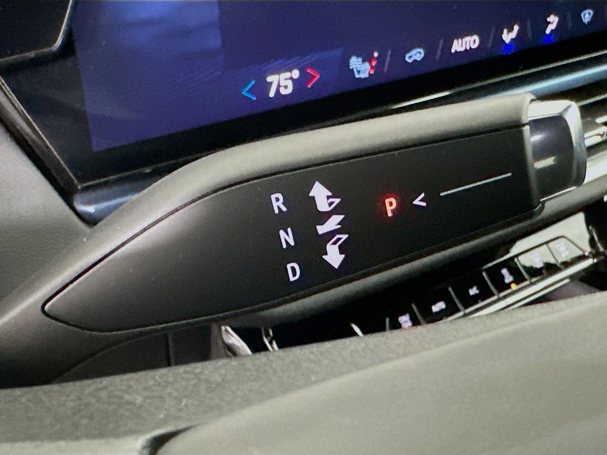 Used 2024 Chevrolet Equinox EV LT image 25