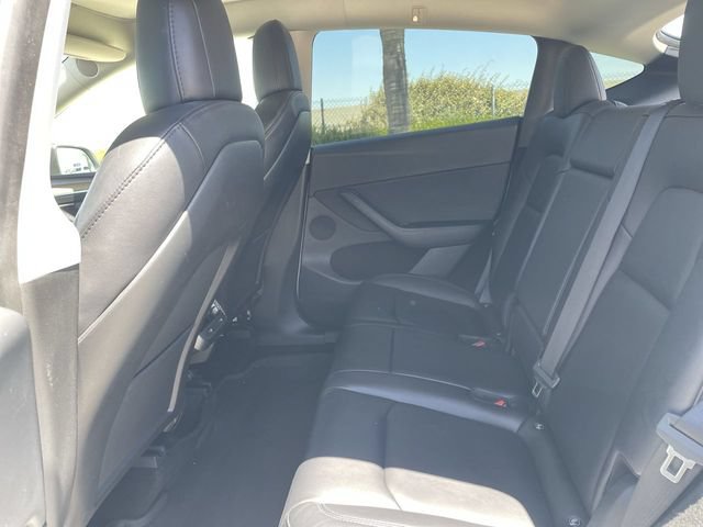 Used 2023 Tesla Model Y Long Range AWD/4WD image 26