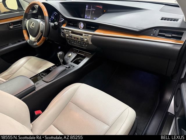 Used 2013 Lexus ES 300h w/ Luxury Pkg image 28
