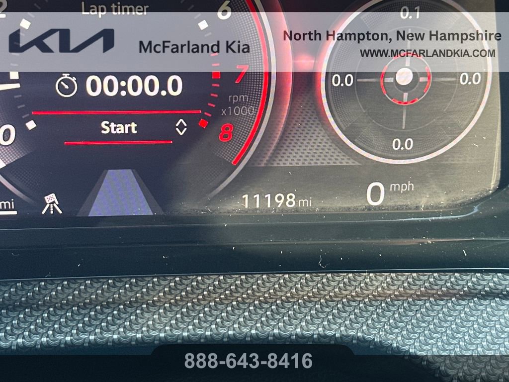 Used 2024 Volkswagen Golf R AWD/4WD image 16