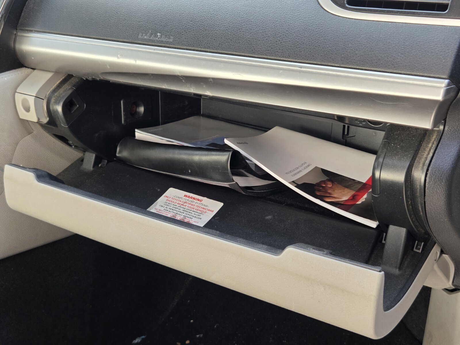 Used 2012 Toyota Camry LE image 10