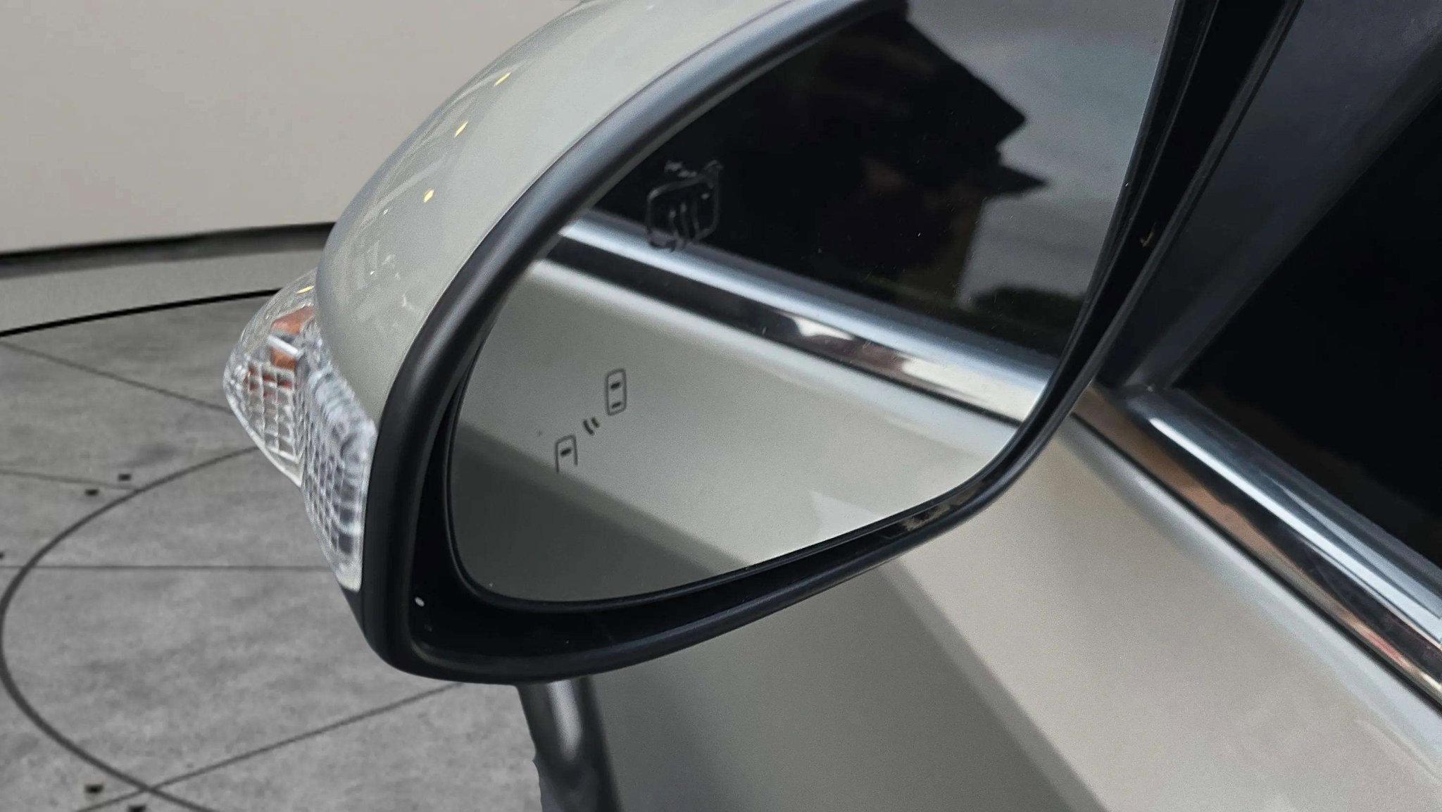 Used 2018 Toyota Avalon XLE Premium image 60