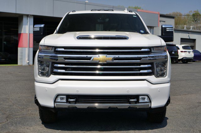 Used 2022 Chevrolet Silverado 3500 High Country w/ Technology Package image 3