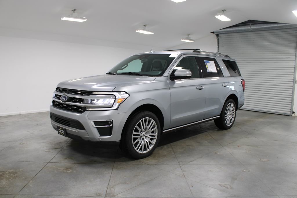 Used 2024 Ford Expedition Limited image 4