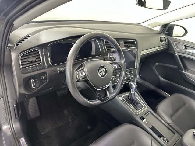 Used 2019 Volkswagen e-Golf SEL Premium image 13